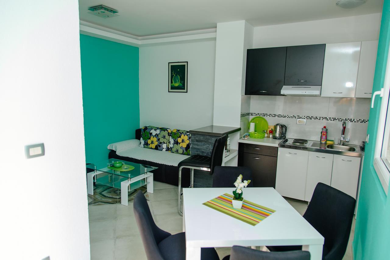 Apartmani Mozaici Risan Bagian luar foto