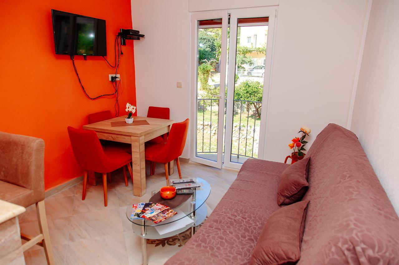 Apartmani Mozaici Risan Bagian luar foto
